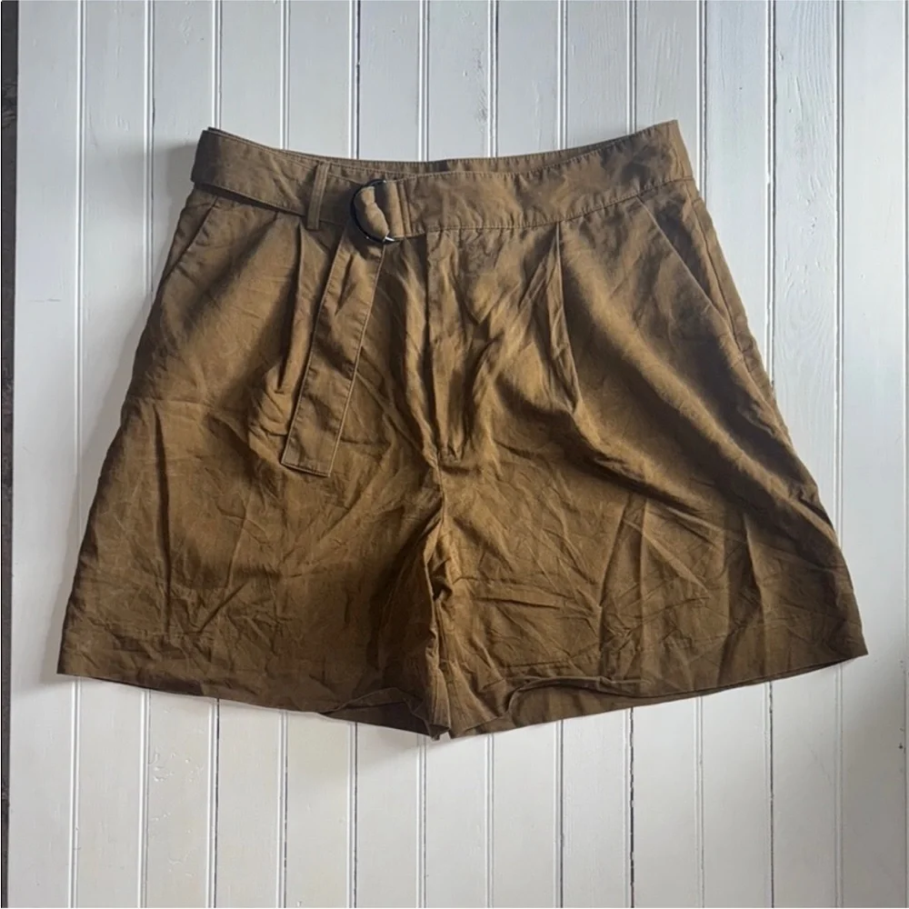 Banana Republic Belted Shorts Olive/Brown Size 12 - Picture 1 of 6